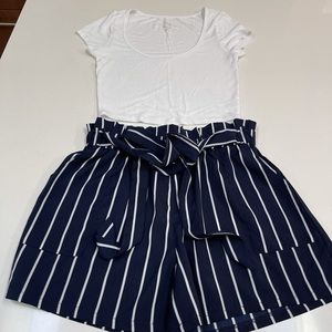 Pacsun blue striped shorts & white stretchy top